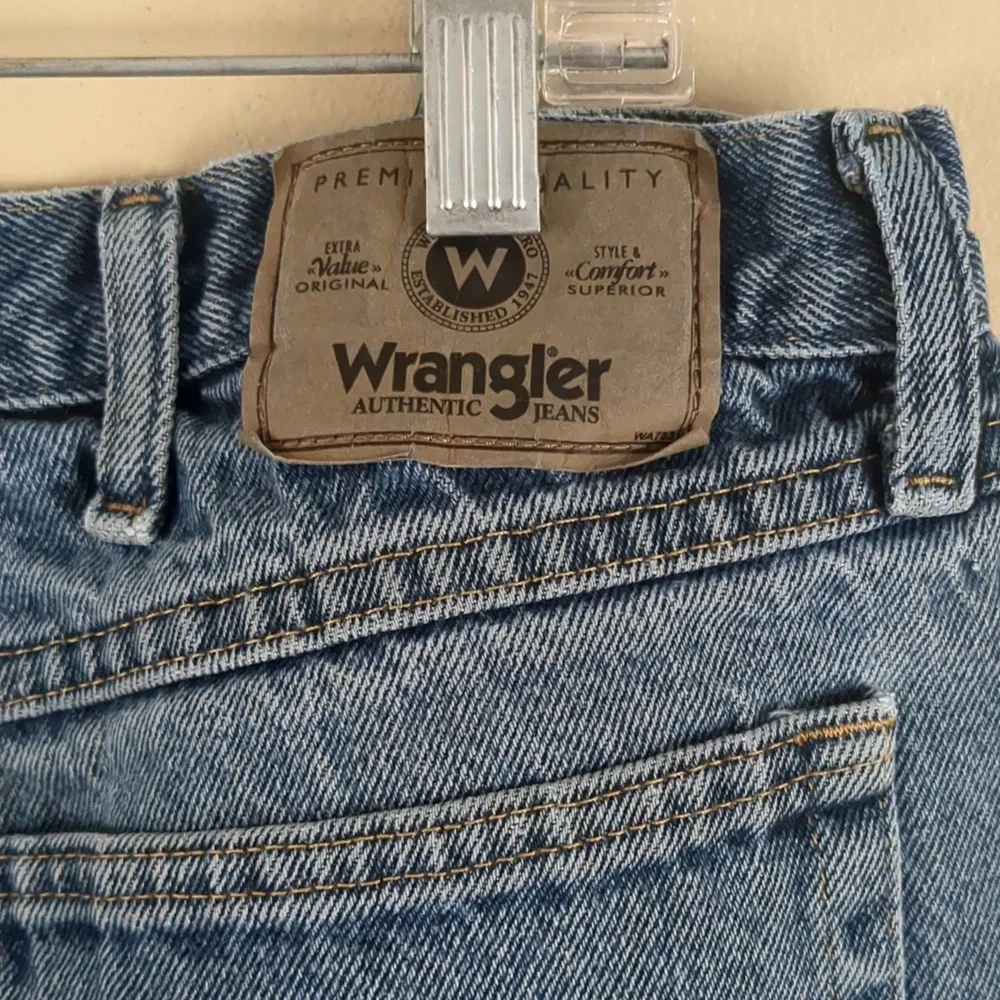 40x30 Wrangler Relaxed Fit Denim Blue Jeans Work Casual Quality 100% Cotton